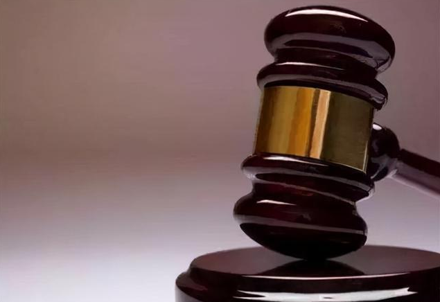 法院可以直接認定無證建筑為違法建筑嗎？