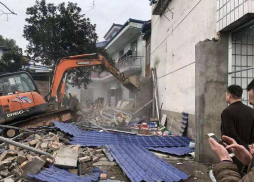 政府強行拆除農村房子怎么辦