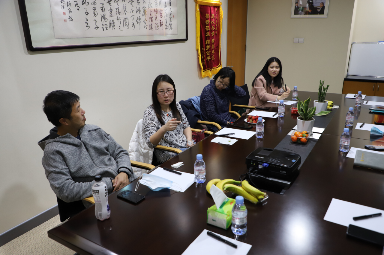 北京電視臺《律師幫幫忙》與北京京云律師事務所為強化普法宣傳，舉辦座談會