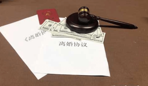 離婚時(shí)為多占房屋增益，丈夫稱還貸資金為其母親資助怎么辦？